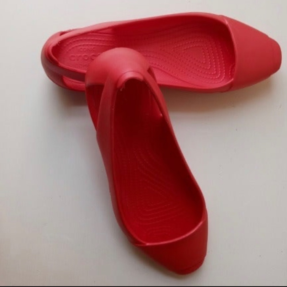 Red Sienna Crocs